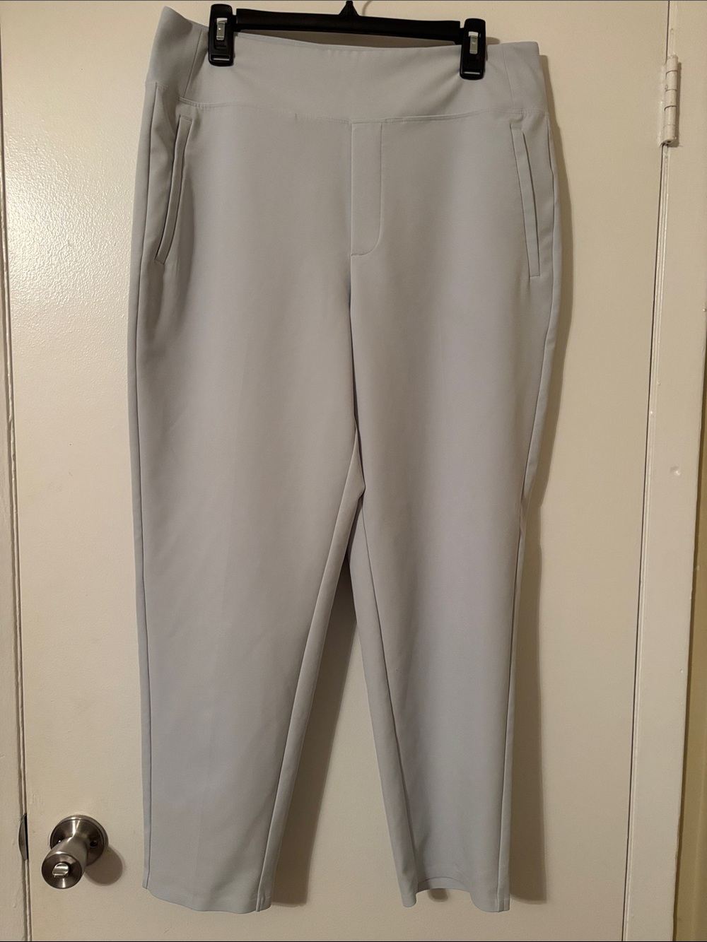 Athleta Light Gray Cropped Ponte Pull-On Pants